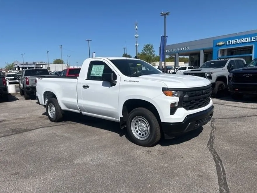 2025 Chevrolet Silverado 1500 photo 1