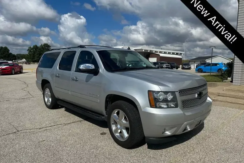 2013 Chevrolet Suburban 1500 LTZ photo 1