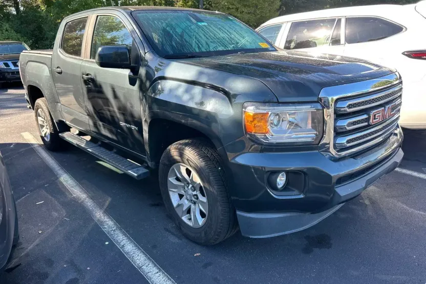 2017 Gmc Canyon SLE photo 1
