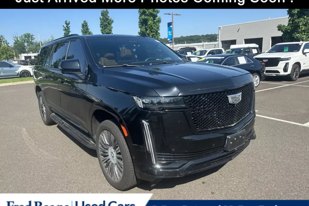 2021 Cadillac Escalade ESV Sport photo 1