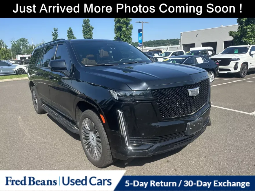 2021 Cadillac Escalade ESV Sport photo 1