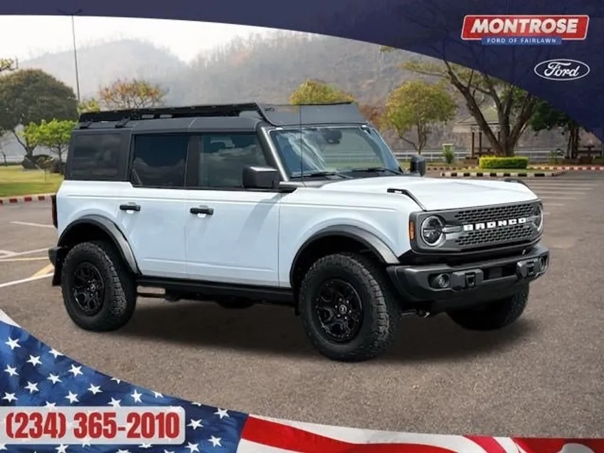 2023 Ford Bronco Badlands photo 1