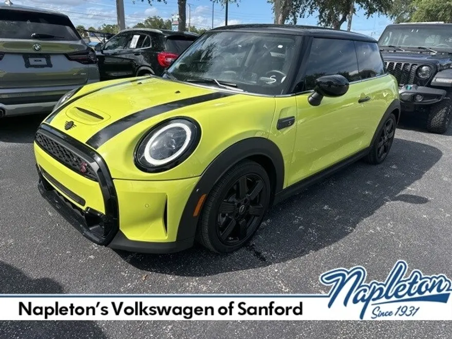 2023 Mini Cooper 2 Door Hardtop S photo 1