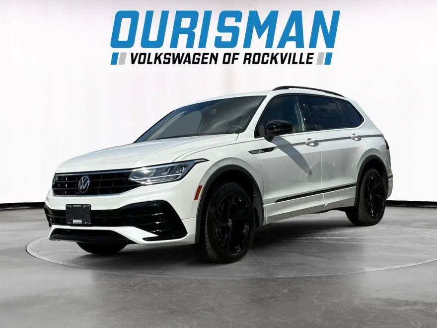 2024 Volkswagen Tiguan SE R-Line Black photo 1