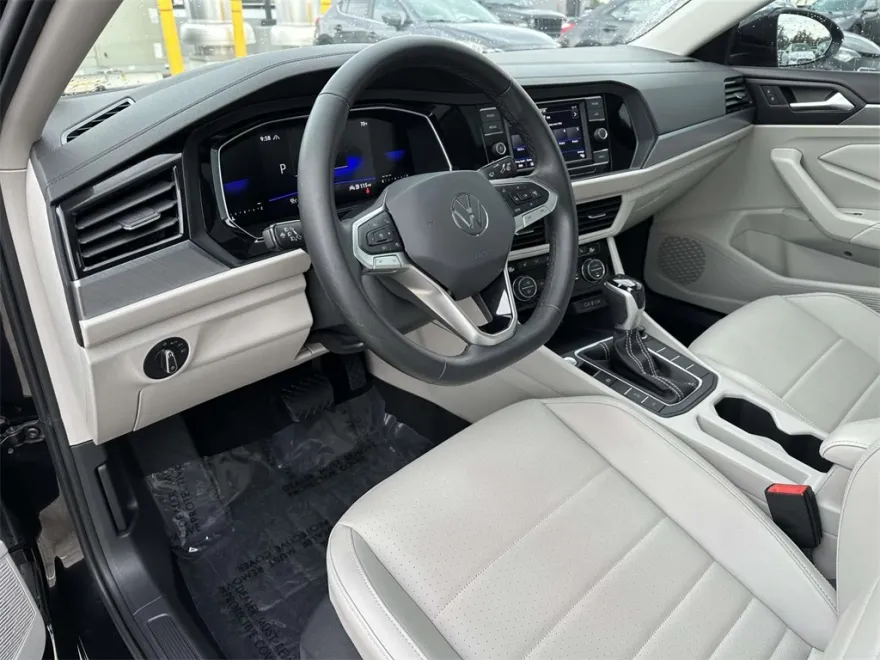 2023 Volkswagen Jetta 1.5T SE photo 1