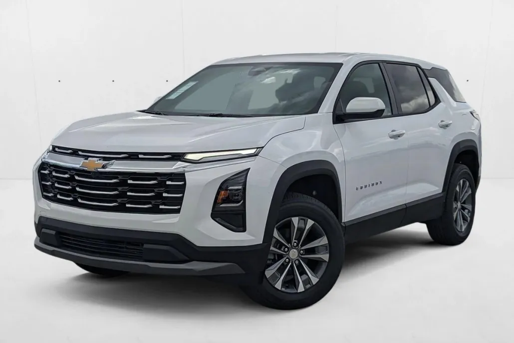 2026 Chevrolet Equinox LT photo 1
