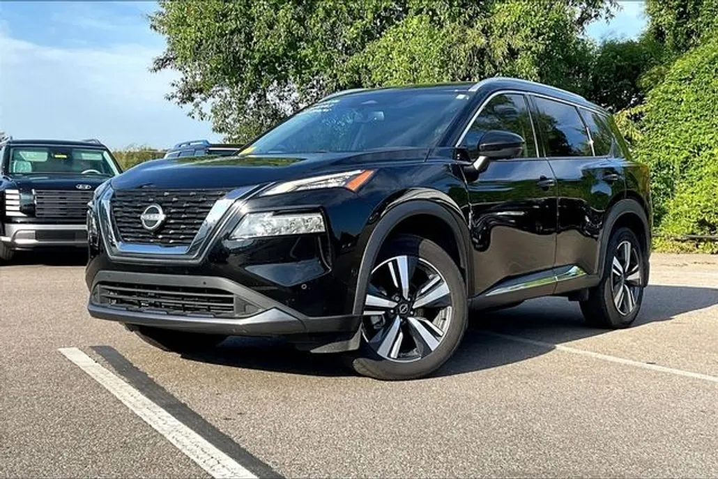 2023 Nissan Rogue SL photo 1