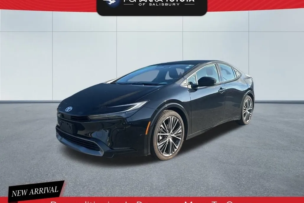 2023 Toyota Prius XLE photo 1