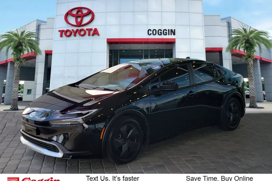 2024 Toyota Prius Prime photo 1