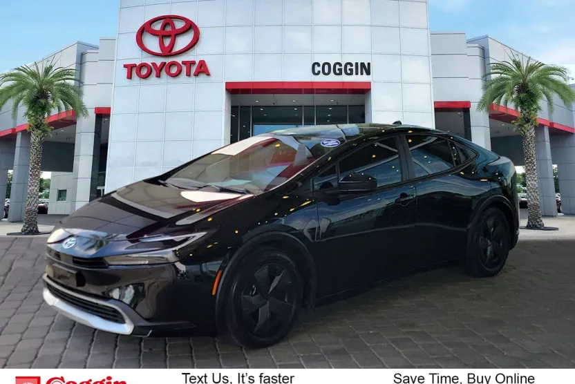 2024 Toyota Prius Prime photo 1