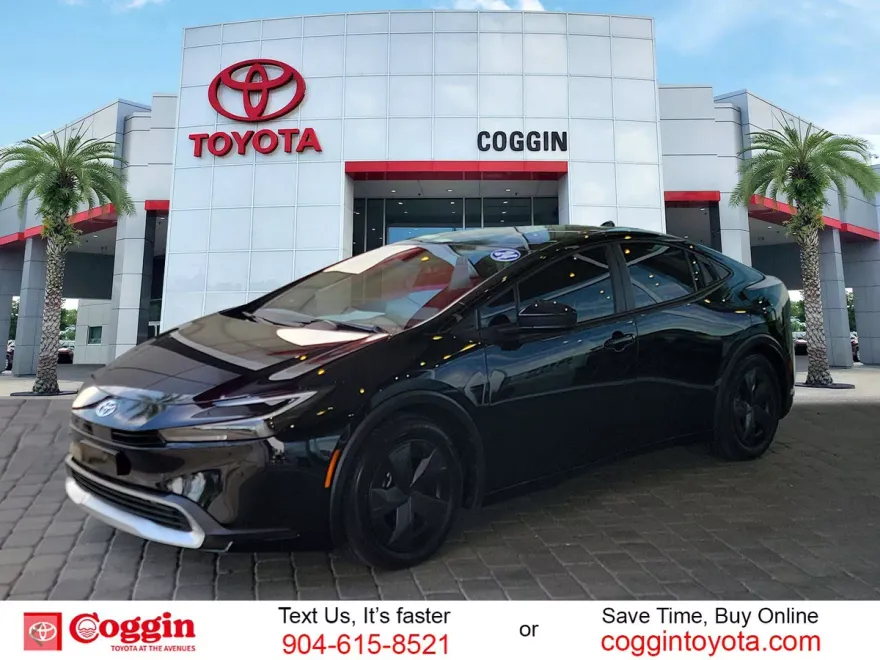 2024 Toyota Prius Prime photo 1