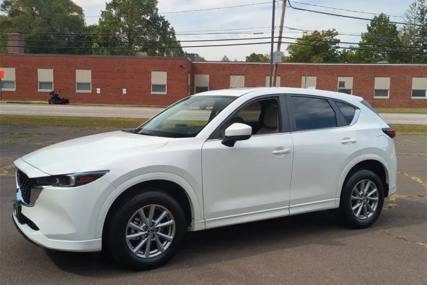 2025 Mazda CX-5 2.5 S Preferred photo 1