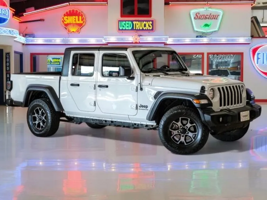 2020 Jeep Gladiator Sport S photo 1