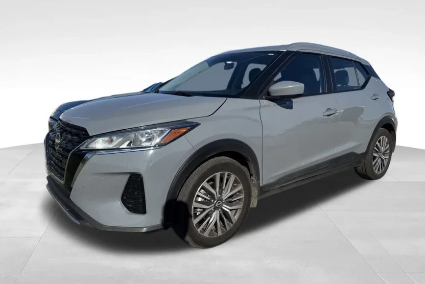 2023 Nissan Kicks SV photo 1