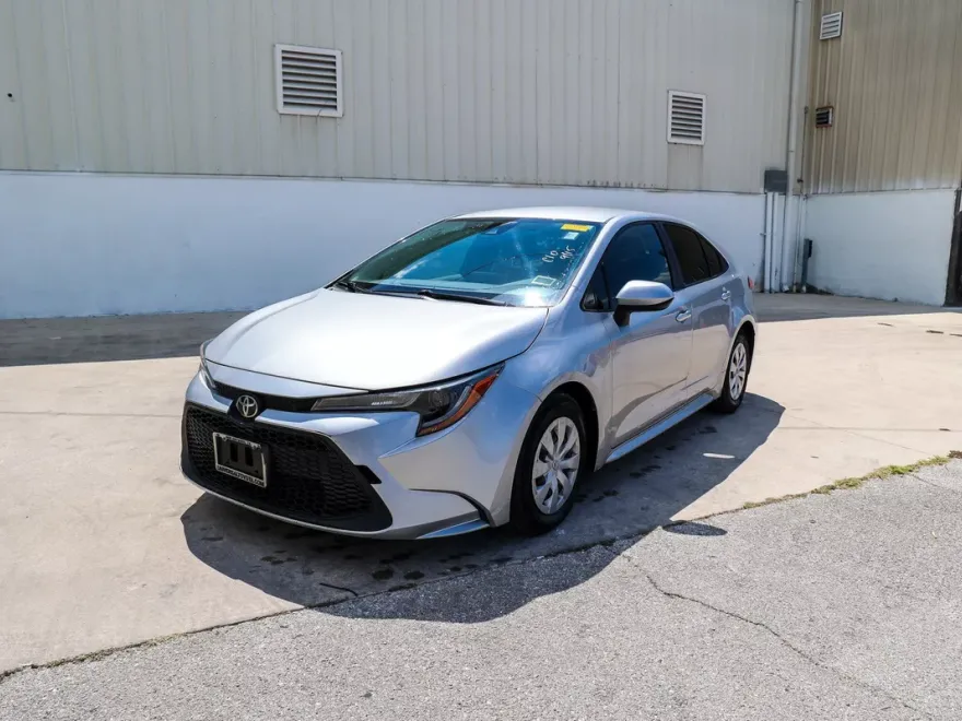 2020 Toyota Corolla L photo 1