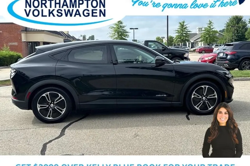2021 Ford Mustang Mach-E Select photo 1