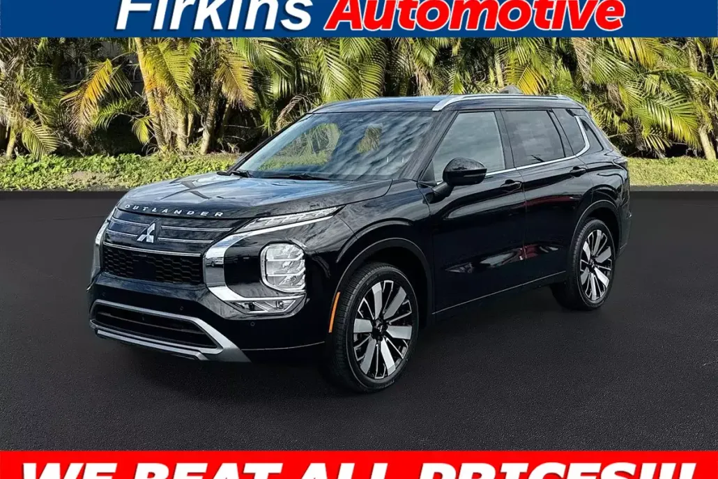 2025 Mitsubishi Outlander SEL photo 1