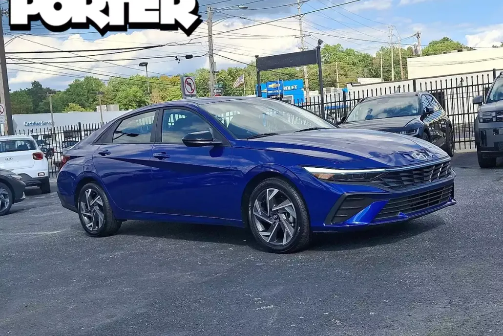 2025 Hyundai Elantra SEL Sport photo 1