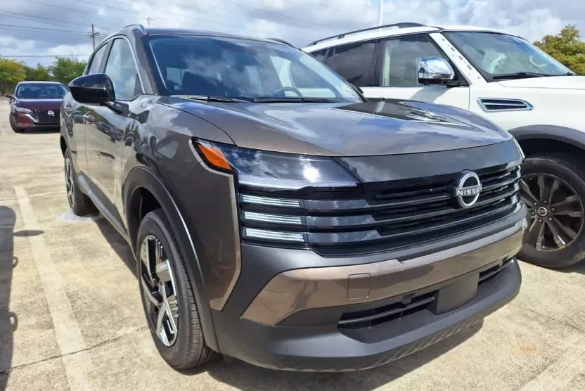 2026 Nissan Kicks SV photo 1