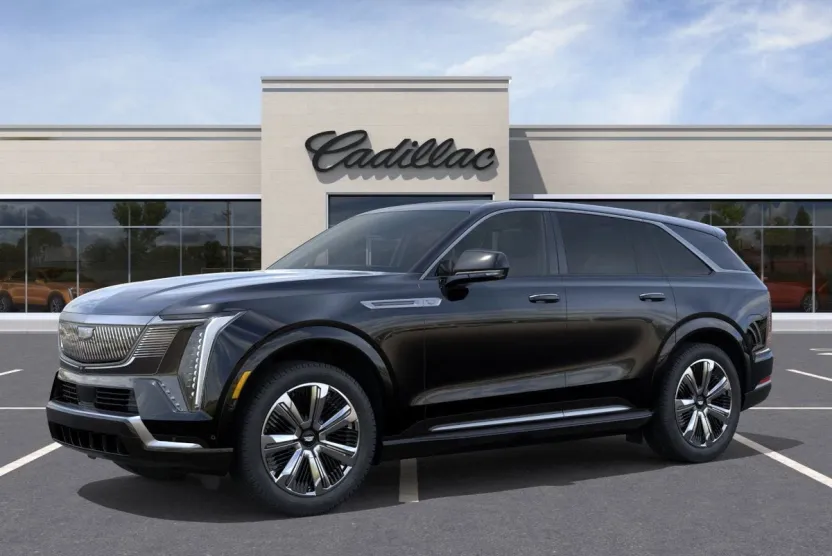 2025 Cadillac Escalade IQ Luxury photo 1