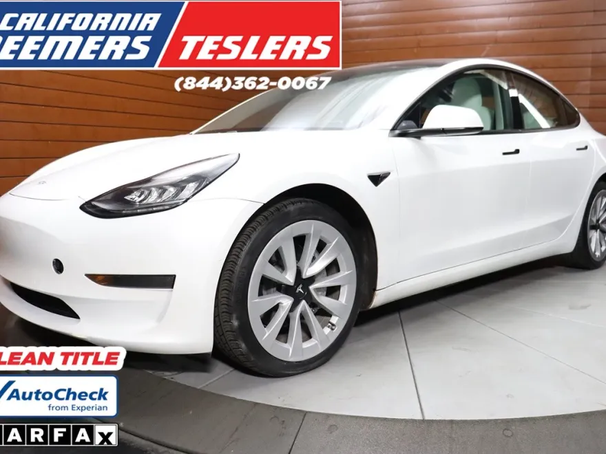 2022 Tesla Model 3 photo 1