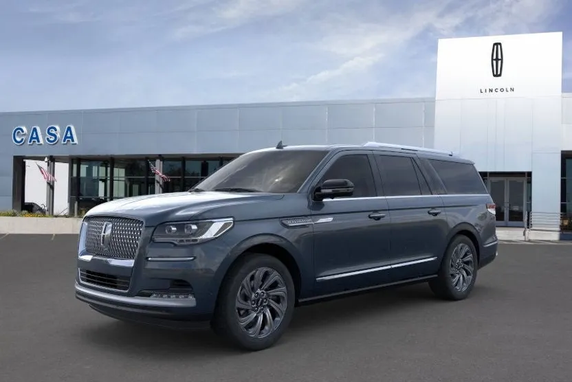 2024 Lincoln Navigator L Reserve photo 1