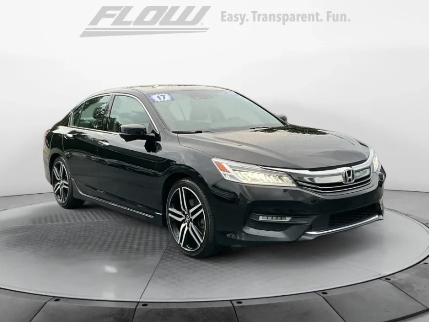 2017 Honda Accord Touring V6 photo 1