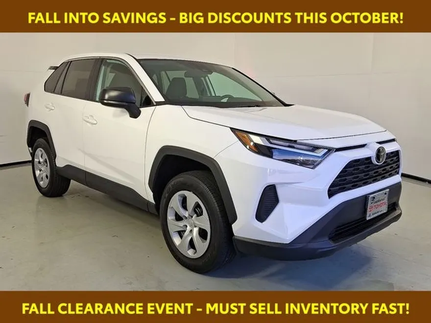 2024 Toyota RAV4 LE photo 1