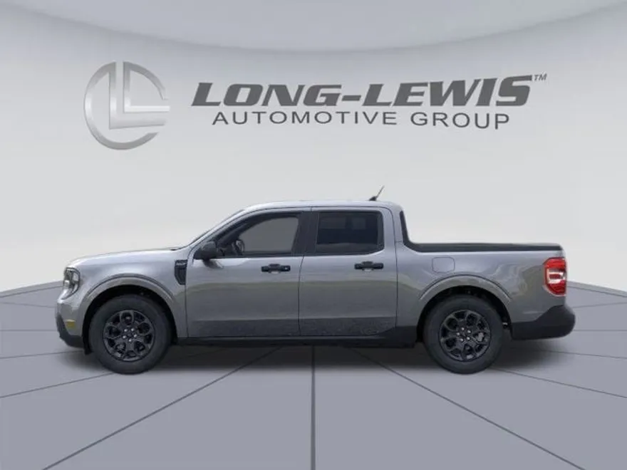 2025 Ford Maverick XLT photo 1