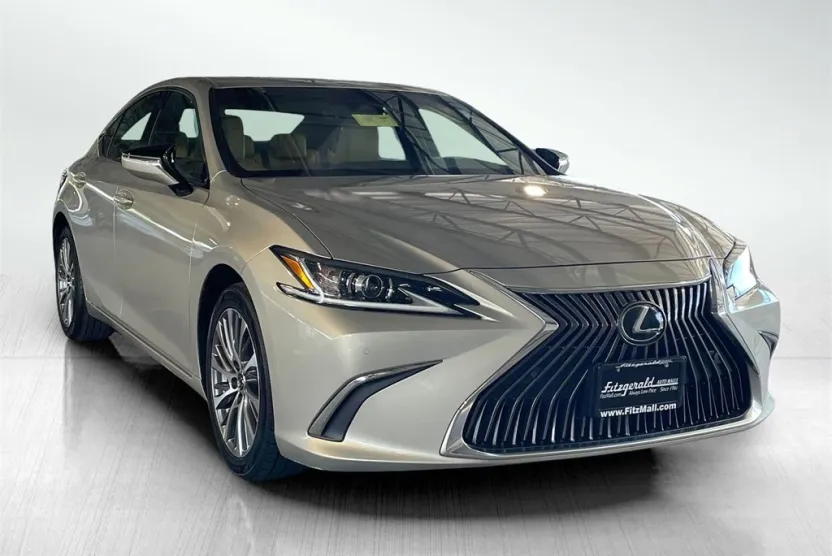 2019 Lexus ES 350 photo 1