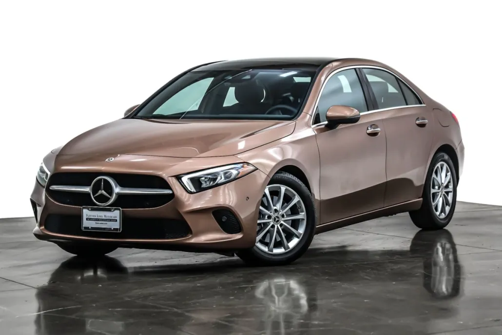 2022 Mercedes Benz A 220 photo 1