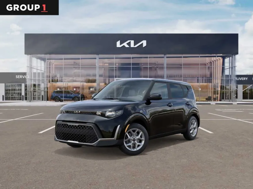 2025 Kia Soul LX photo 1