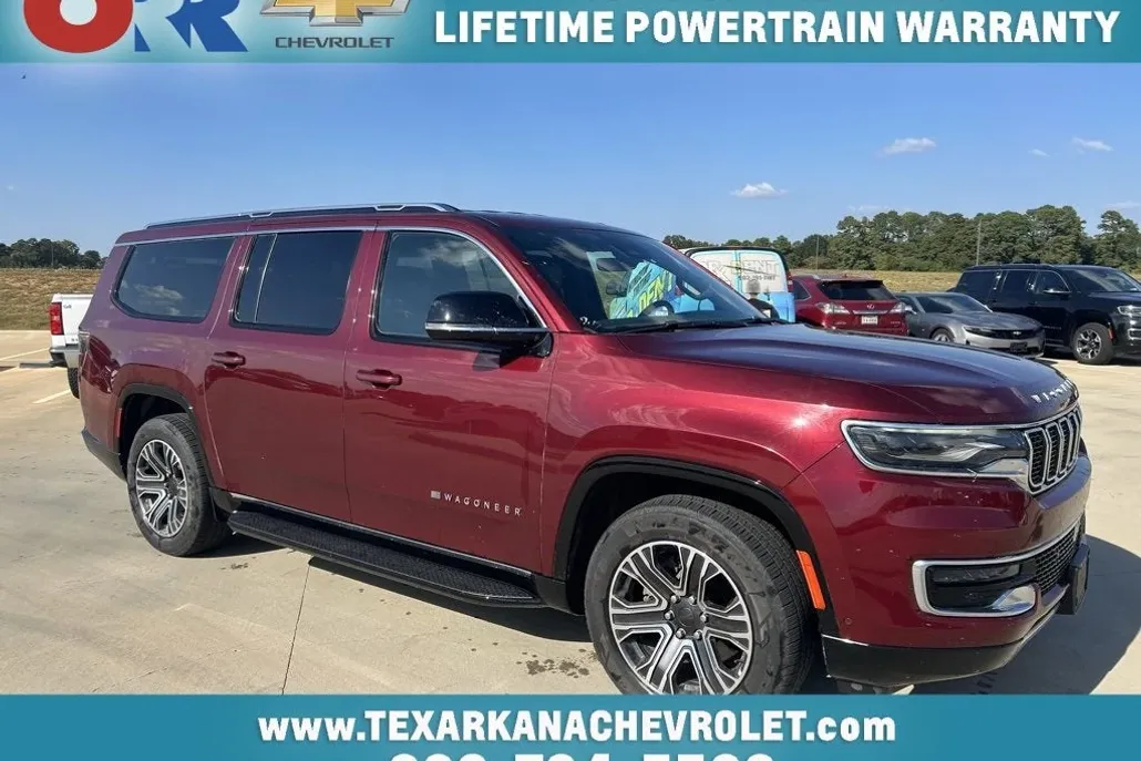 2023 Jeep Wagoneer L Series II photo 1
