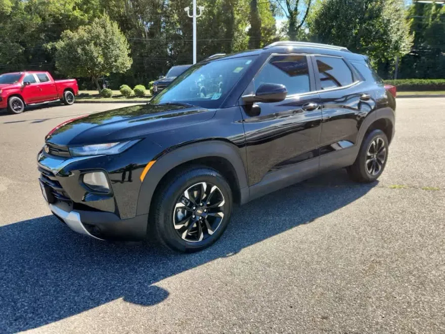 2023 Chevrolet Trailblazer LT photo 1