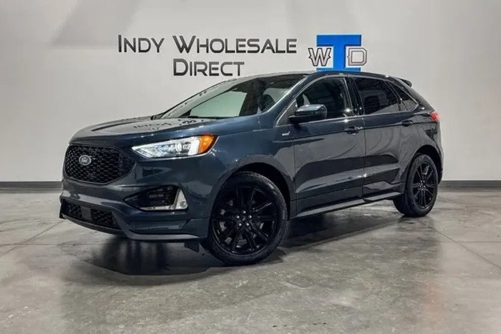 2022 Ford Edge ST photo 1