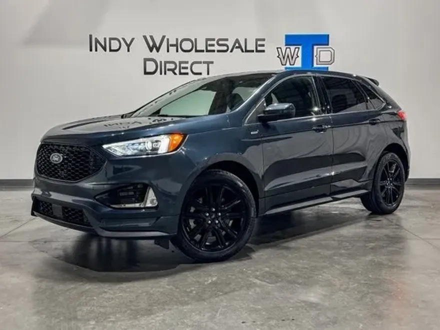 2022 Ford Edge ST photo 1