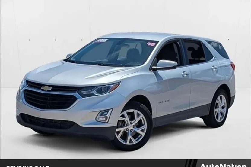 2018 Chevrolet Equinox LT photo 1