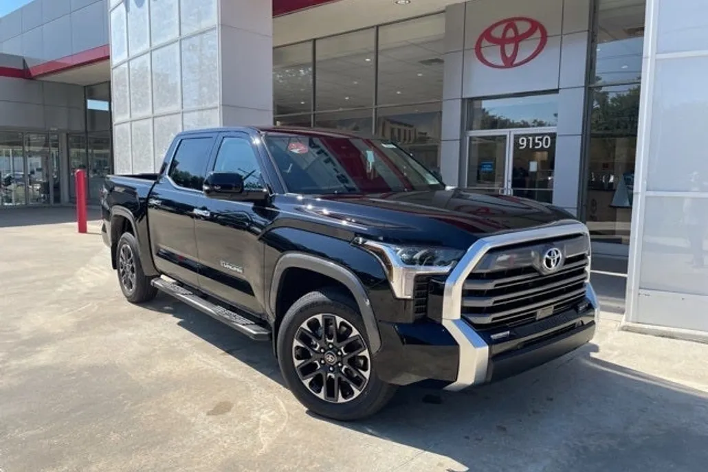 2026 Toyota Tundra Limited photo 1