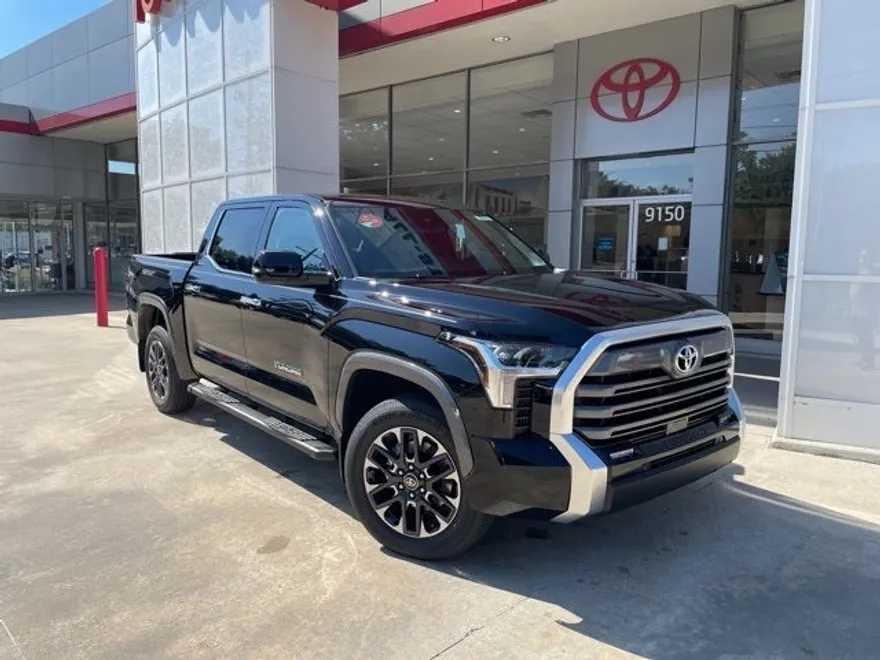 2026 Toyota Tundra Limited photo 1