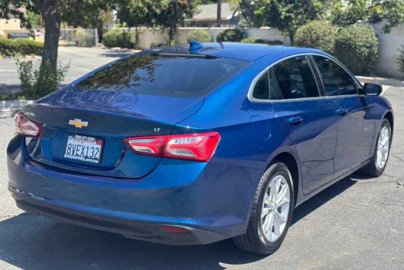 2019 Chevrolet Malibu 1LT photo 1