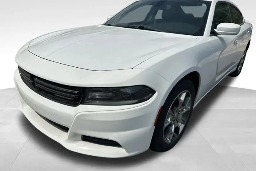 2017 Dodge Charger SXT photo 1