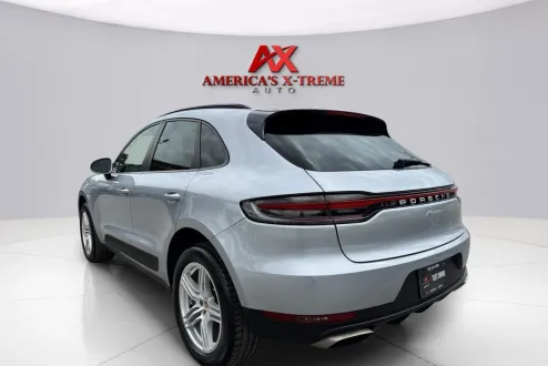 2019 Porsche Macan photo 3