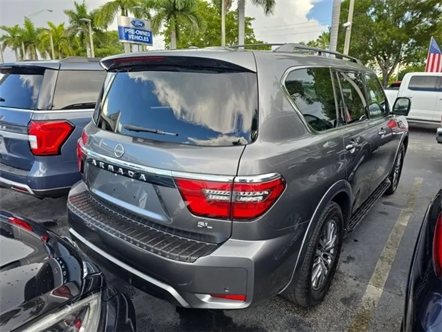 2023 Nissan Armada SL photo 1