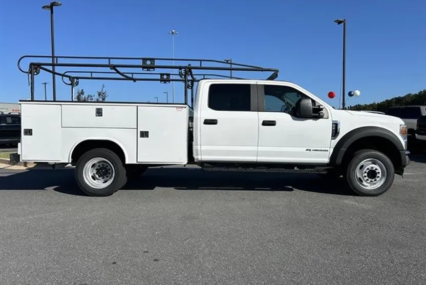 2021 Ford F-450 XL photo 1