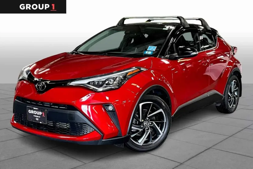 2022 Toyota C-HR Limited photo 1