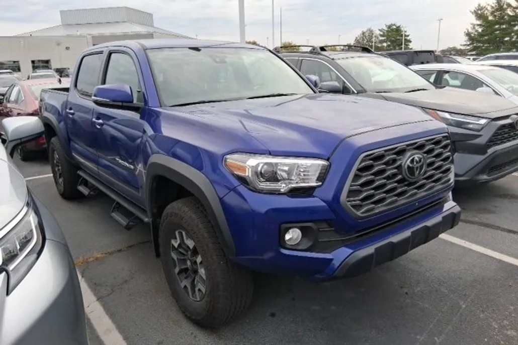 2023 Toyota Tacoma TRD Double Cab photo 1