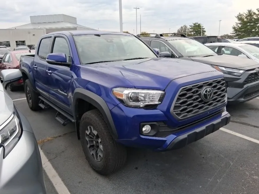 2023 Toyota Tacoma TRD Double Cab photo 1