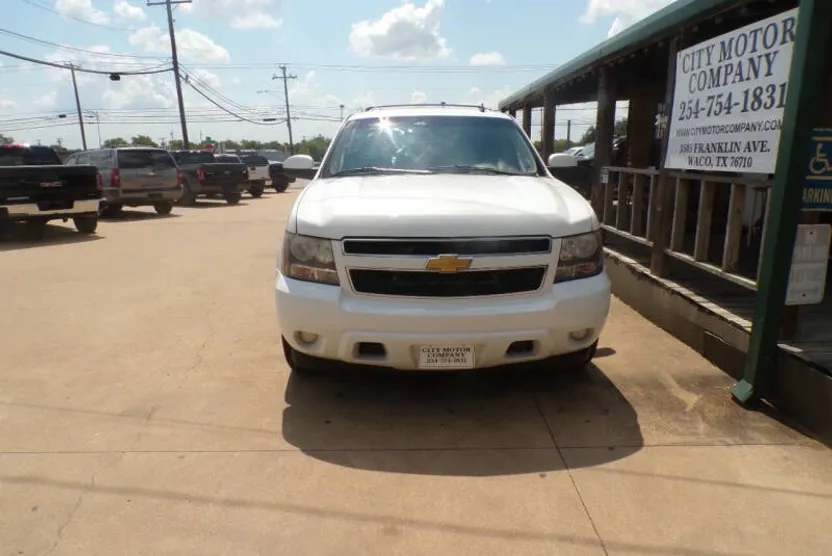 2013 Chevrolet Tahoe LS photo 1