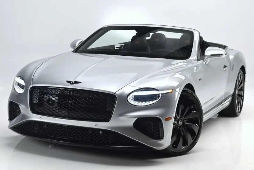 2025 Bentley Continental GTC Black Edition photo 1