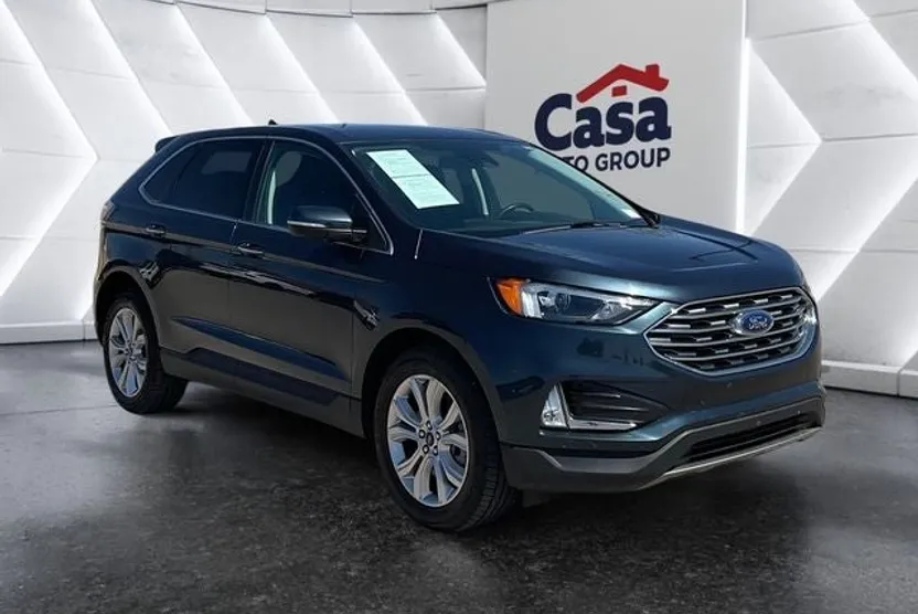 2024 Ford Edge Titanium photo 1